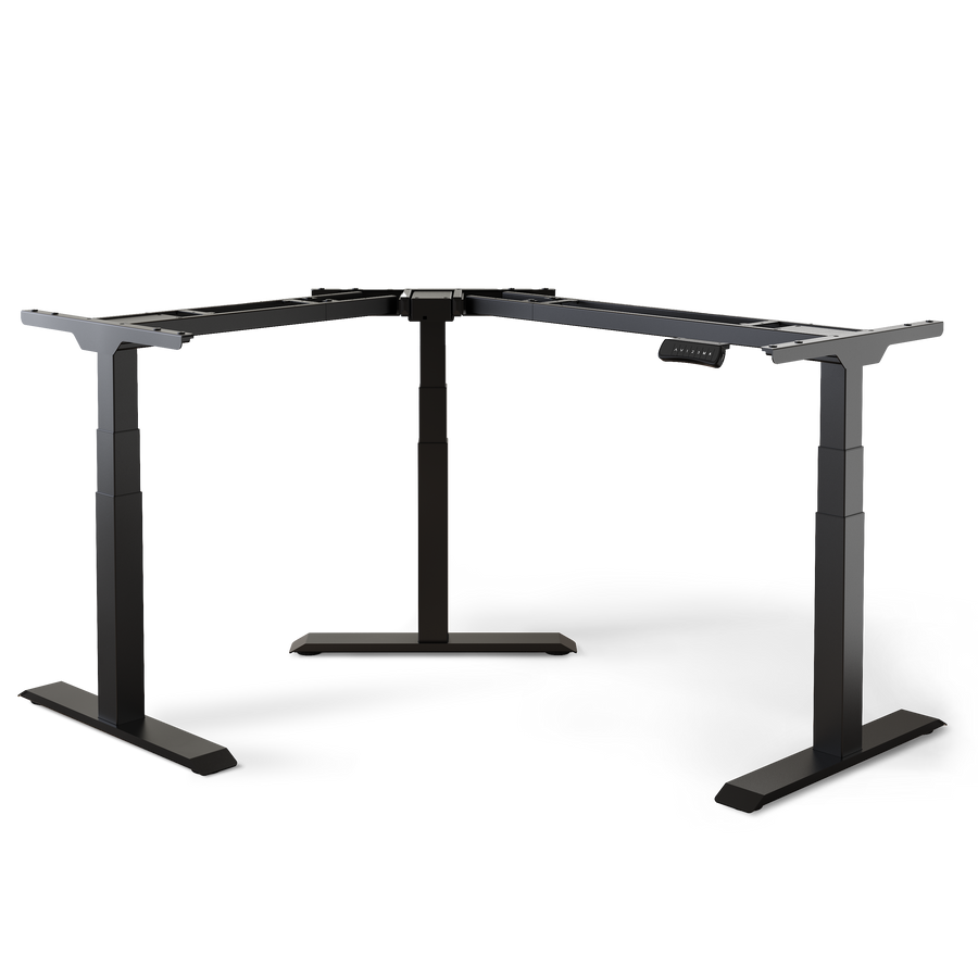 Ergonomischer Eck-Schreibtisch DESKSPACE CORNER mit Gestell und Tischplatte in Schwarz, L-förmig in der Frontalansicht freigestellt vor hellem Hintergrund