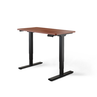 Bureau assis-debout électrique DESKSPACE PRO PLUS avec piètement noir et plateau acajou 120 × 60 cm, vue de face détourée sur fond blanc